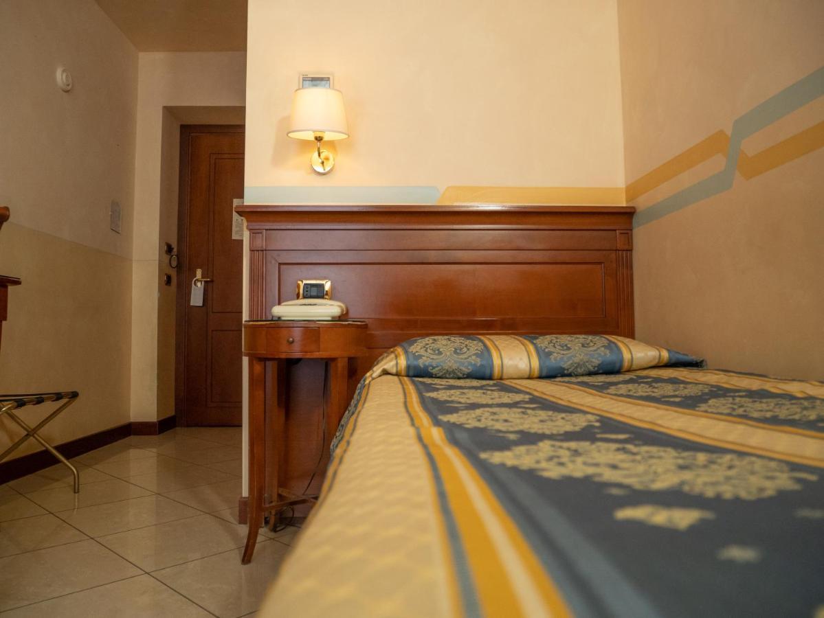 Dipendenza Hotel Londra Alessandria Exterior photo
